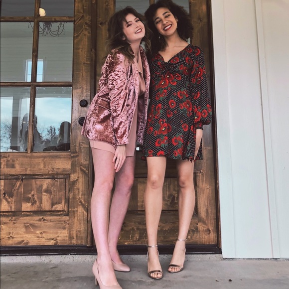 Meet your Posher, Paige - Picture 4 of 6